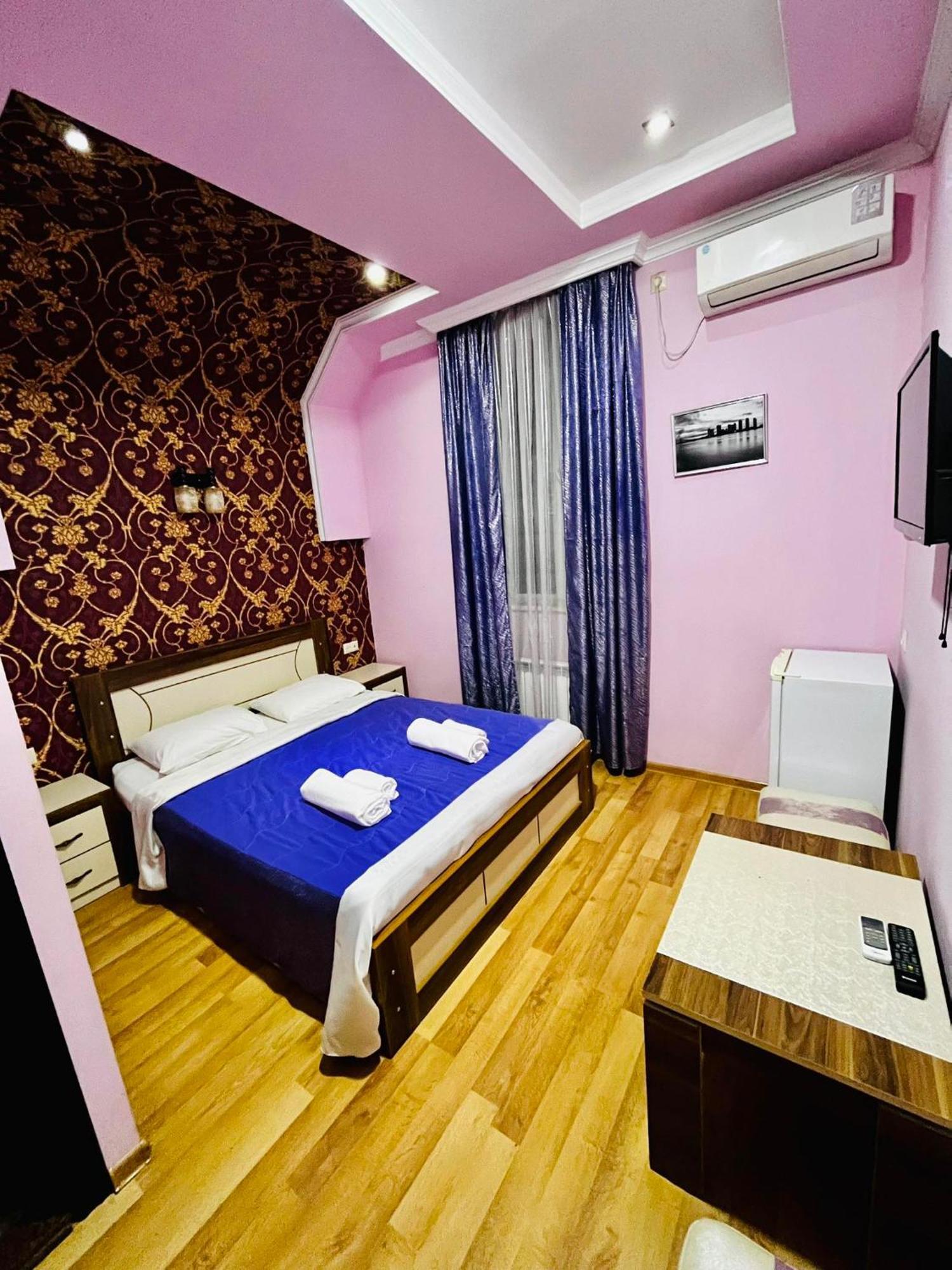 Lux Palace Hotel Kutaisi Luaran gambar