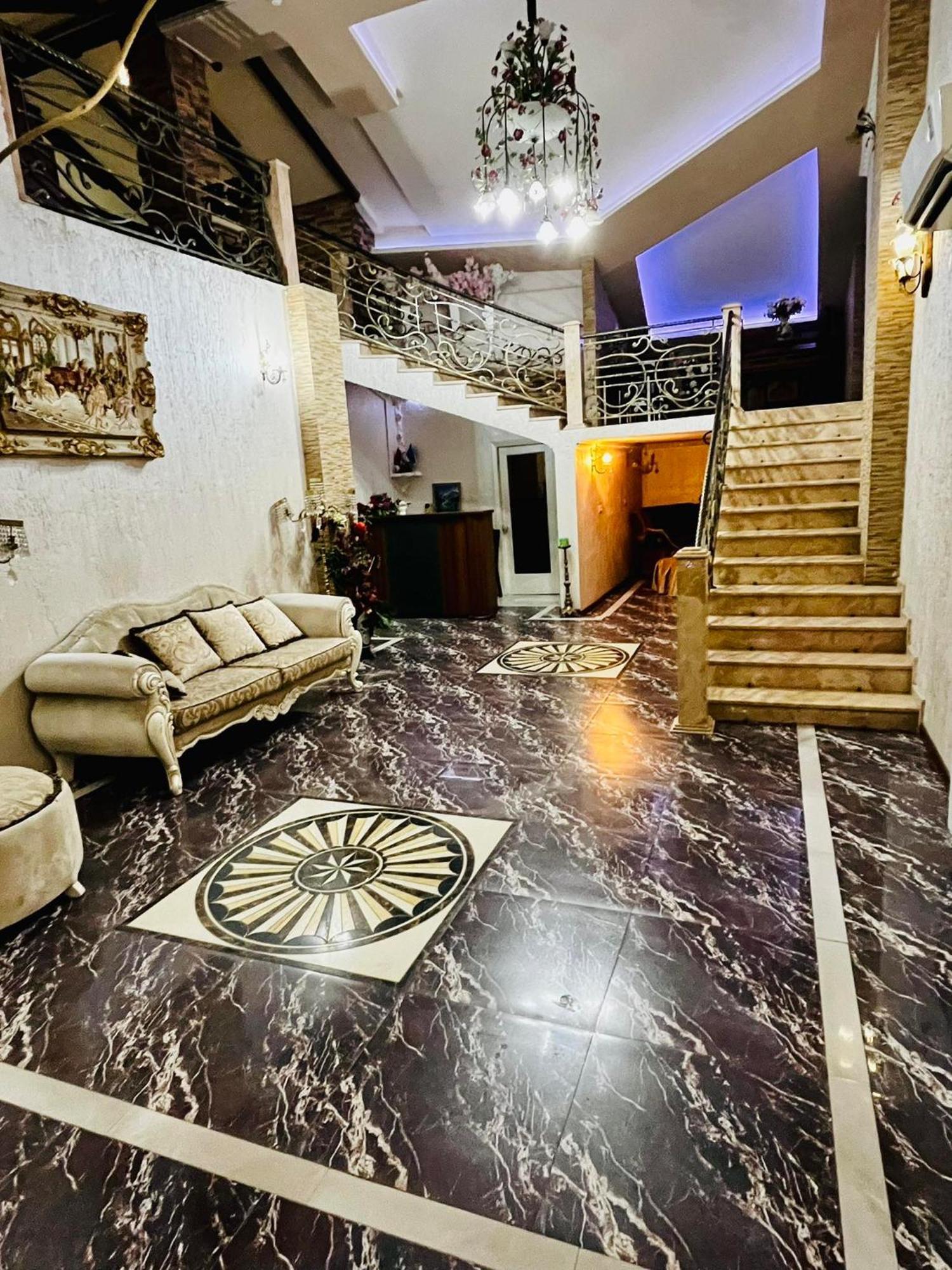 Lux Palace Hotel Kutaisi Luaran gambar