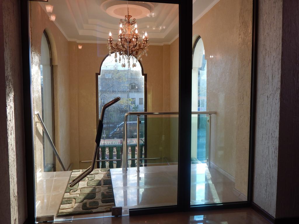 Lux Palace Hotel Kutaisi Luaran gambar