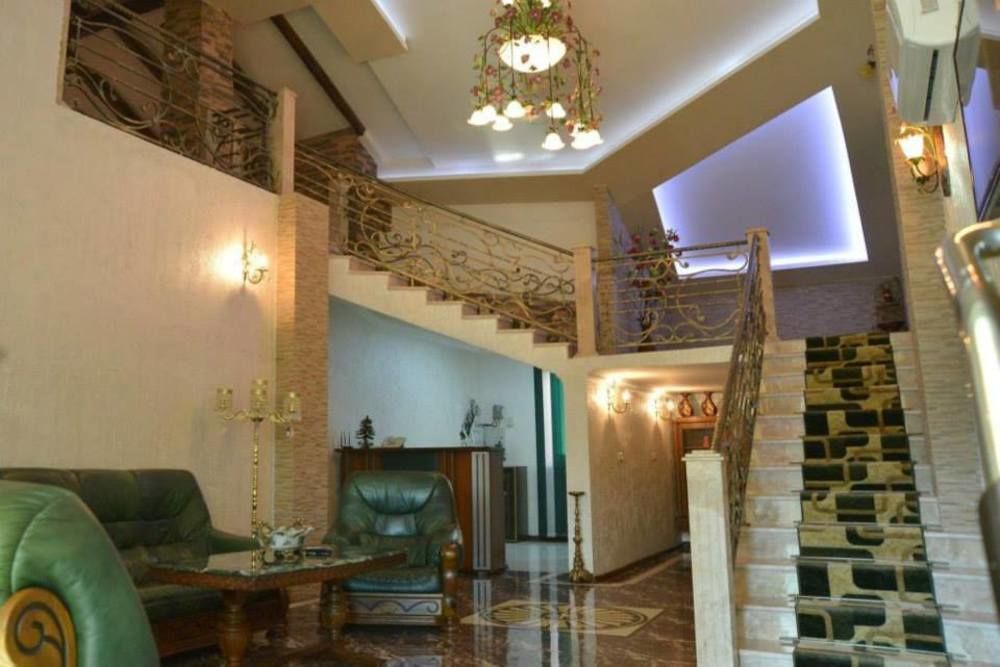 Lux Palace Hotel Kutaisi Luaran gambar
